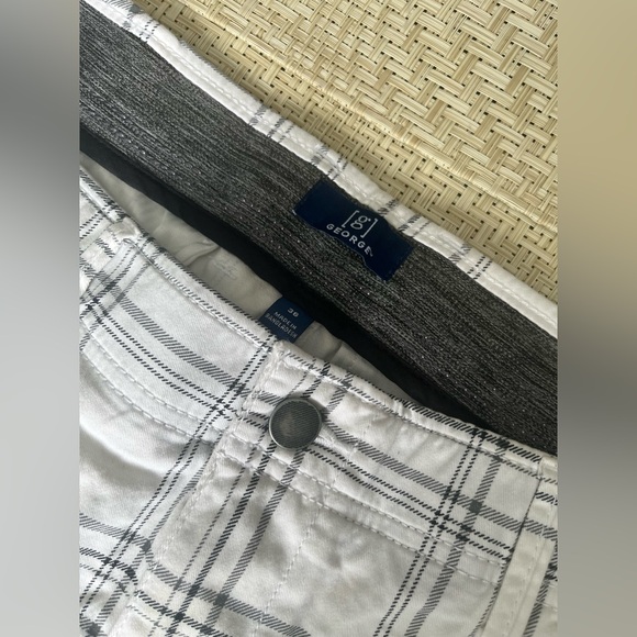 George Men's Black and White Plaid Cargo Shorts - Picture 5 of 7